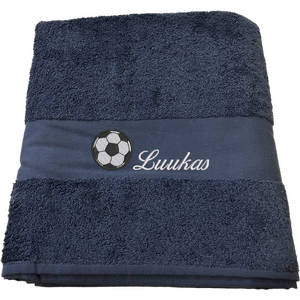 Jättipyyhe jalkapallobrodeerauksella